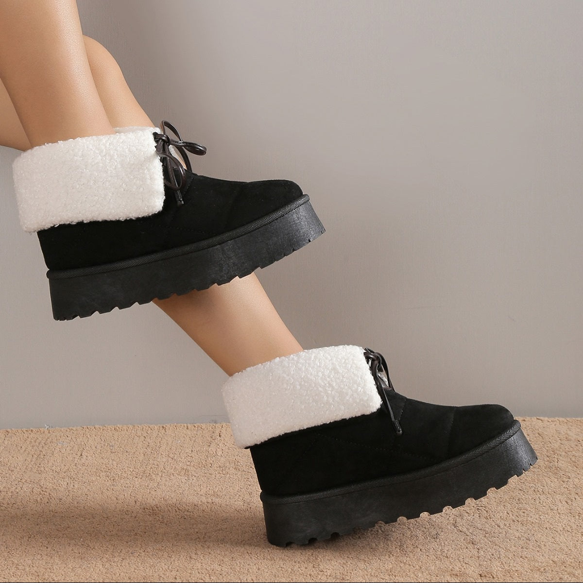 Ghete Tip UG Din Piele Cologica Negru Dolly VL212