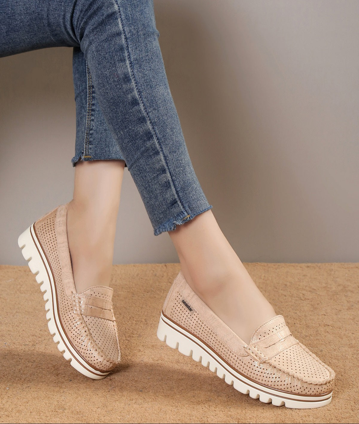 Pantofi Casual Dama Din Piele Ecologica Intoarsa Perforati Bej GS56