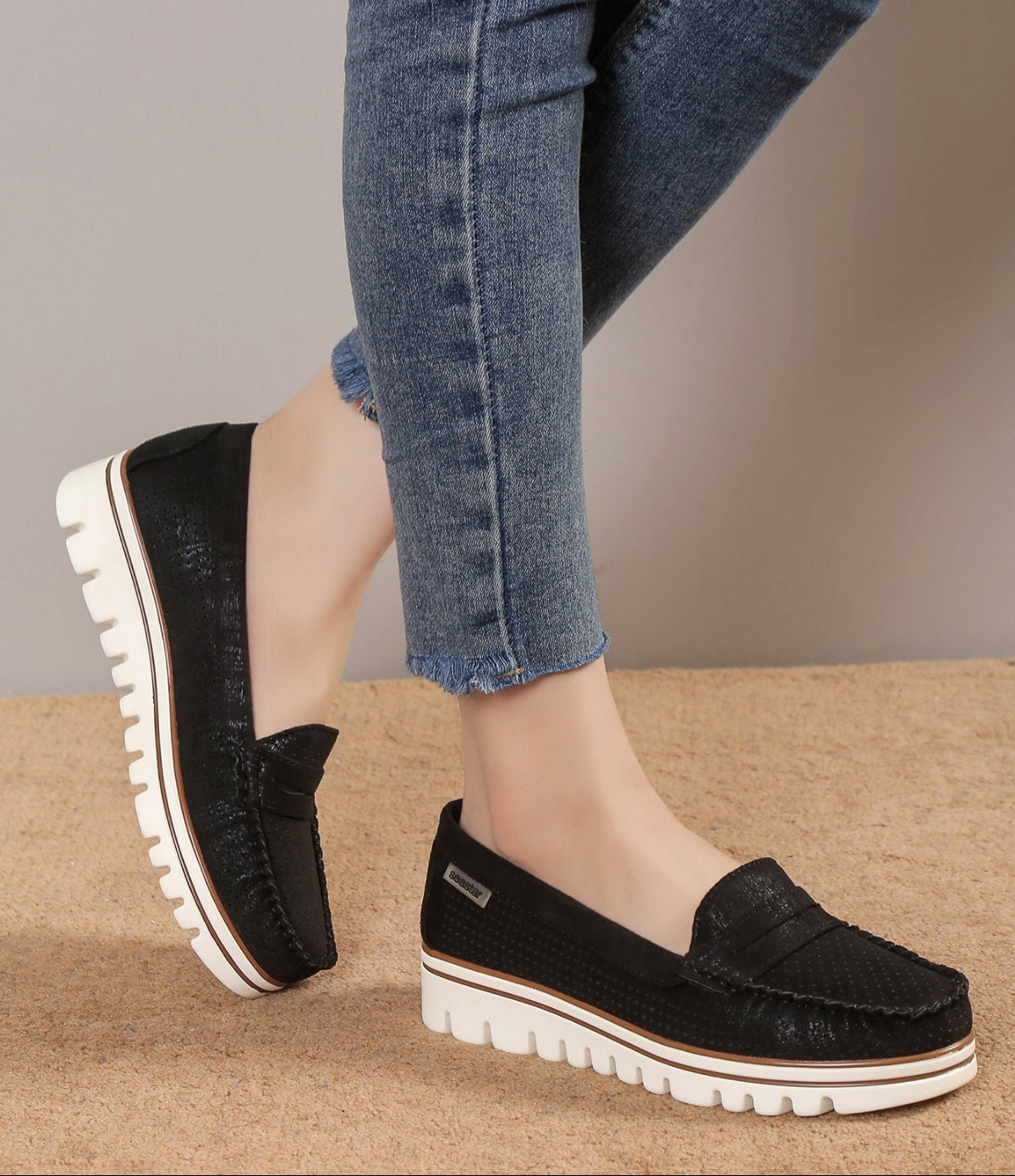 Pantofi Casual Dama Din Piele Ecologica Intoarsa Perforati Black GS56