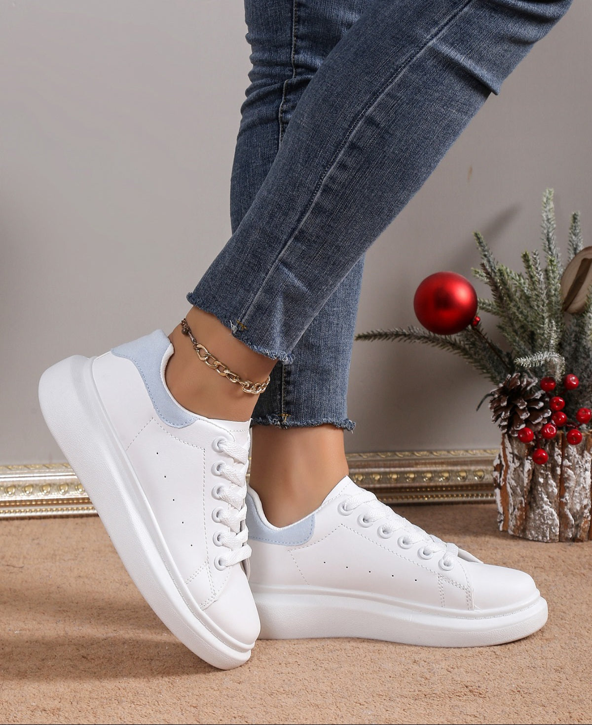 Adidasi Dama Piele Ecologica Albastru Luna NB685